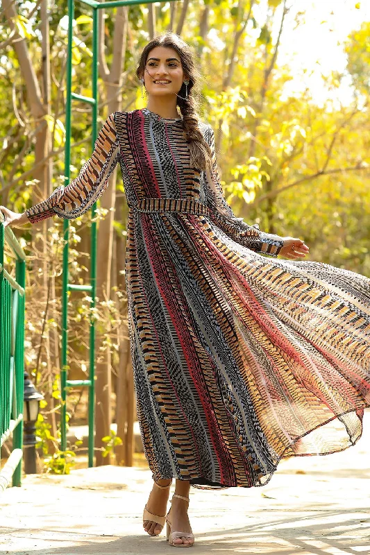 white maxi dresses for nights -Juniper Black Abstract Printed Chiffon Flared Maxi Dress With Buttons.