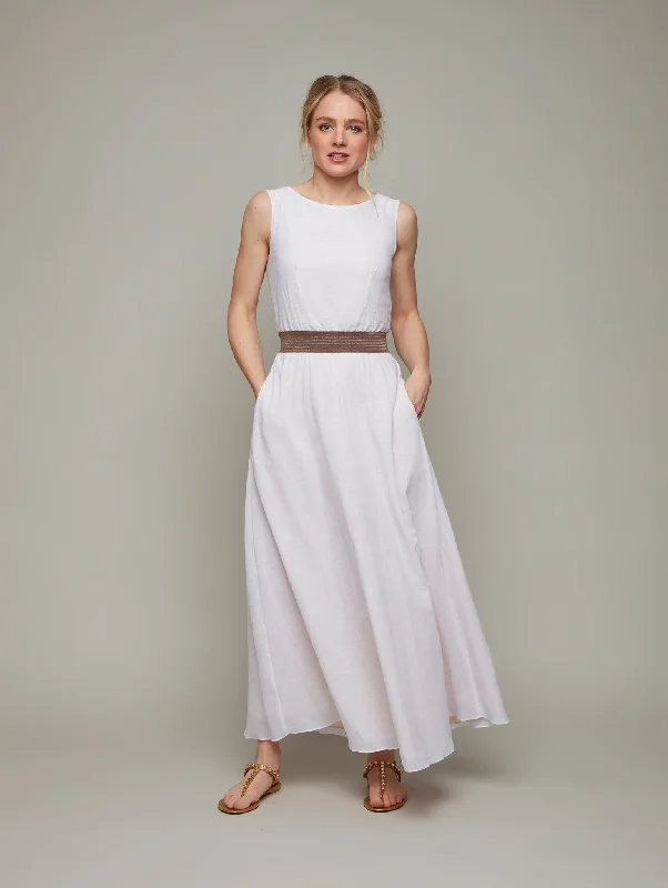 trendy maxi dresses for style -HELLEBORE | Easy Maxi Dress